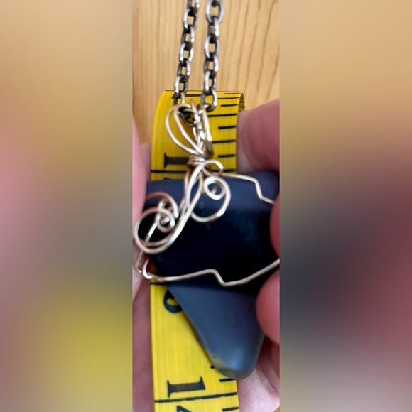 Handmade Silver Wire Sea Glass Arrow Pendant Necklace Natural Gift Geometric VTG - Picture 10 of 10